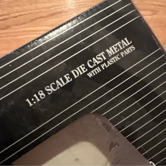 1/18 Ertl European Classics White 1948 Jaguar XK120 - Picture 7 of 13